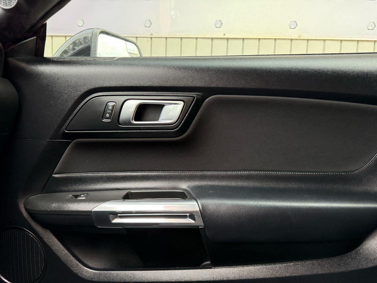 Ford Mustang EcoBoost Coupe 2019