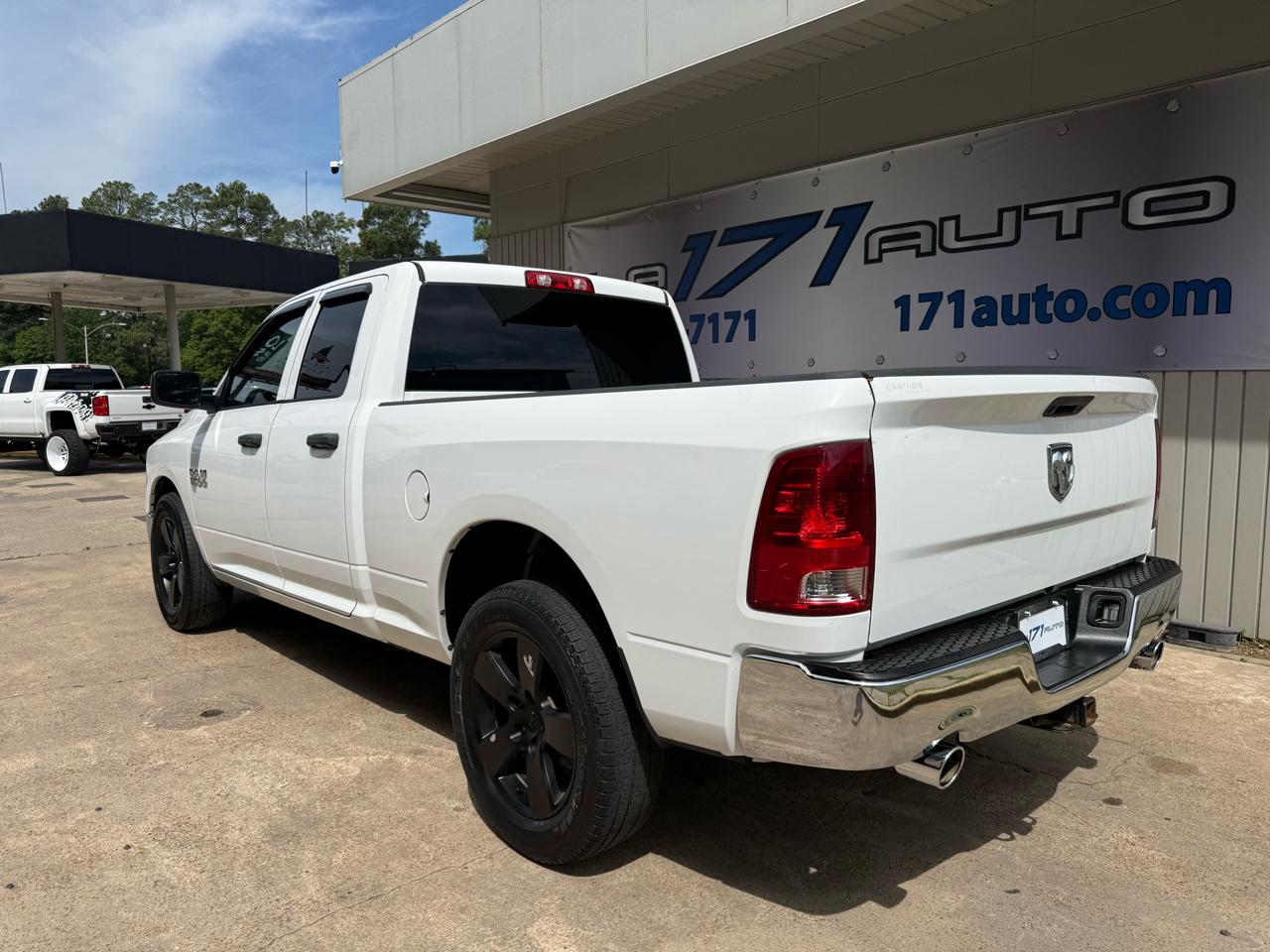 RAM 1500 Tradesman Quad Cab 2WD 2018