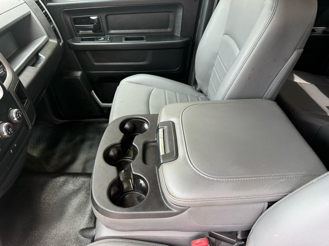 RAM 1500 Tradesman Quad Cab 2WD 2018