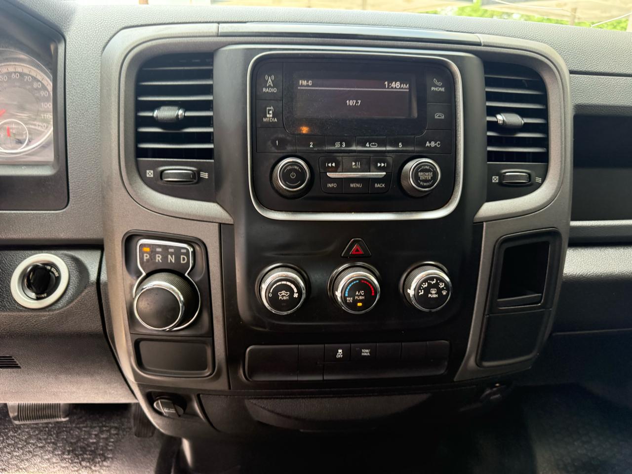 RAM 1500 Tradesman Quad Cab 2WD 2018
