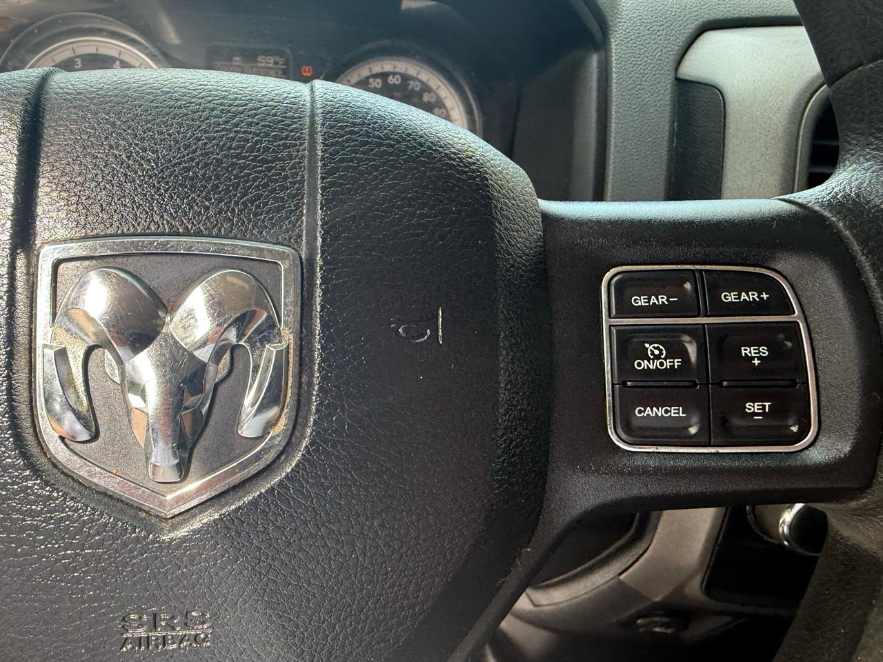 RAM 1500 Tradesman Quad Cab 2WD 2018