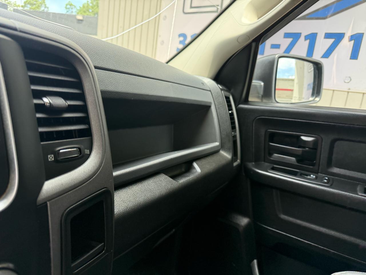 RAM 1500 Tradesman Quad Cab 2WD 2018