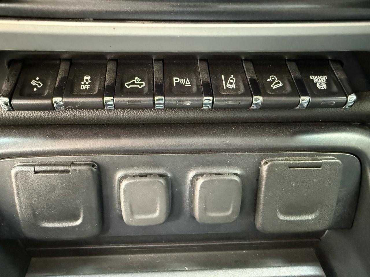 GMC Sierra 2500HD SLT Crew Cab 4WD 2018