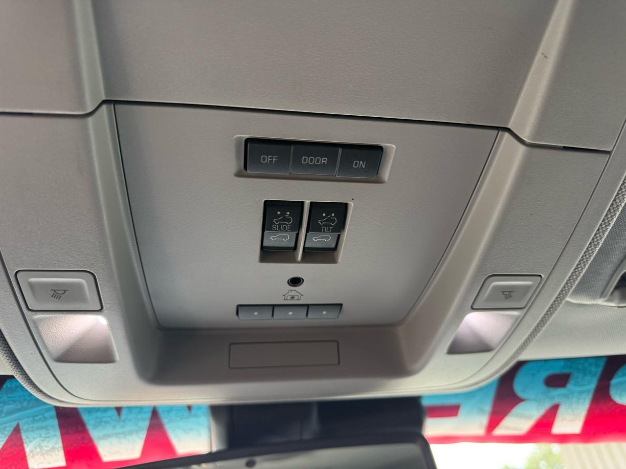 GMC Sierra 2500HD SLT Crew Cab 4WD 2018