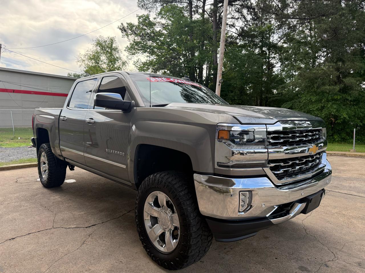 Chevrolet Silverado 1500 LTZ Crew Cab 4WD 2017