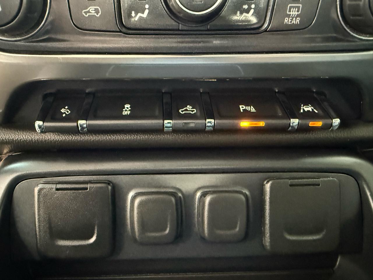 Chevrolet Silverado 1500 LTZ Crew Cab 4WD 2017