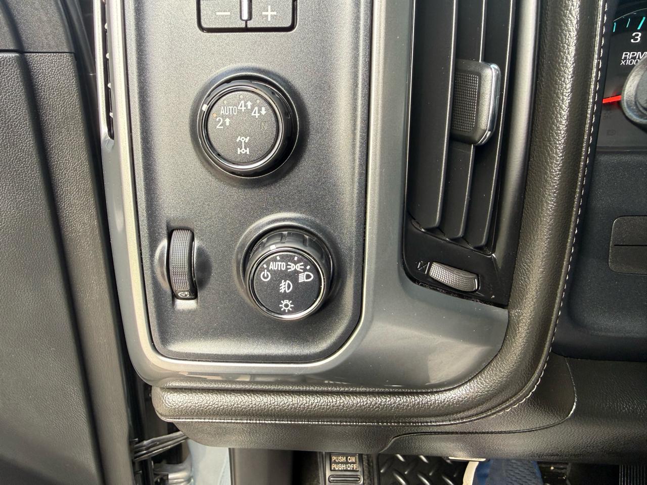 Chevrolet Silverado 1500 LTZ Crew Cab 4WD 2017