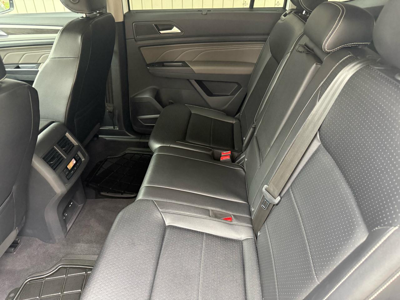 Volkswagen Atlas V6 SE w/Technology 2021