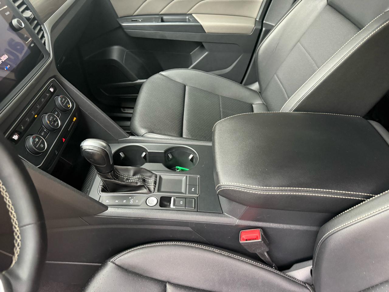 Volkswagen Atlas V6 SE w/Technology 2021