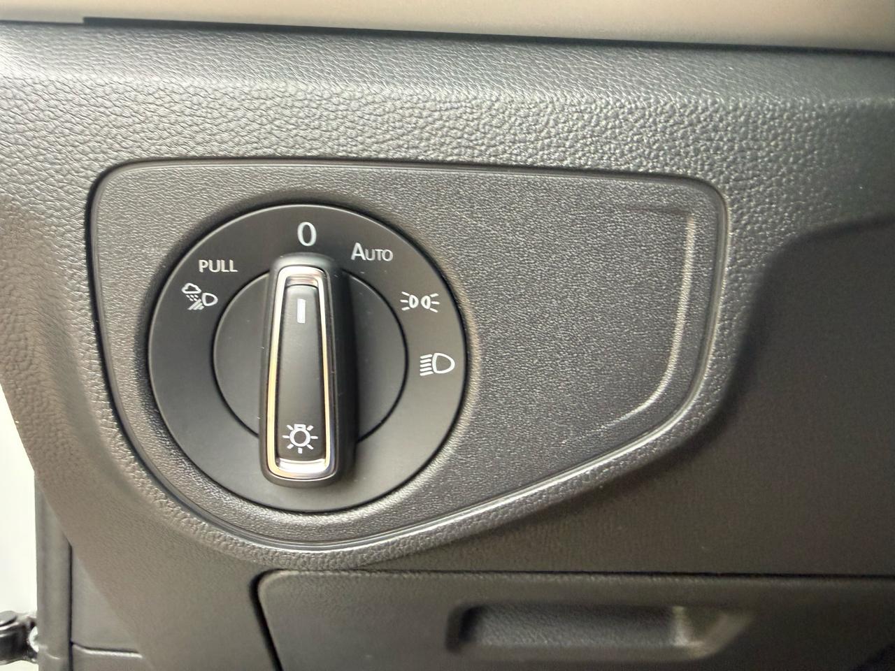 Volkswagen Atlas V6 SE w/Technology 2021