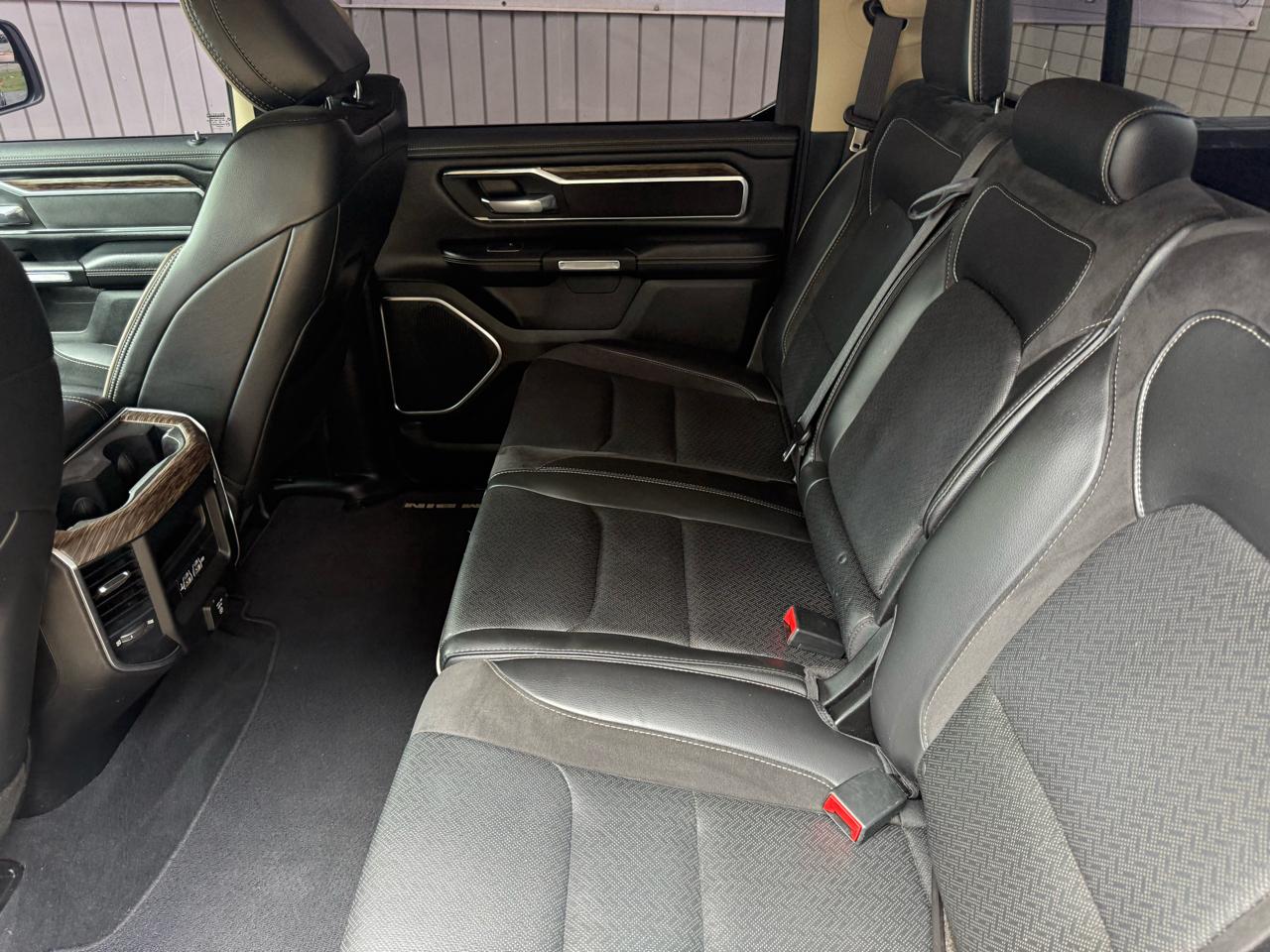 RAM 1500 Laramie Crew Cab SWB 2WD 2019