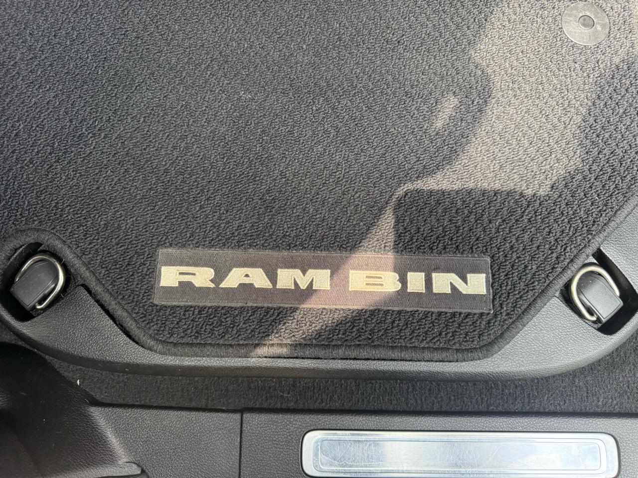 RAM 1500 Laramie Crew Cab SWB 2WD 2019