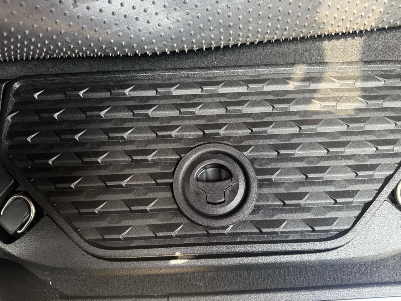 RAM 1500 Laramie Crew Cab SWB 2WD 2019