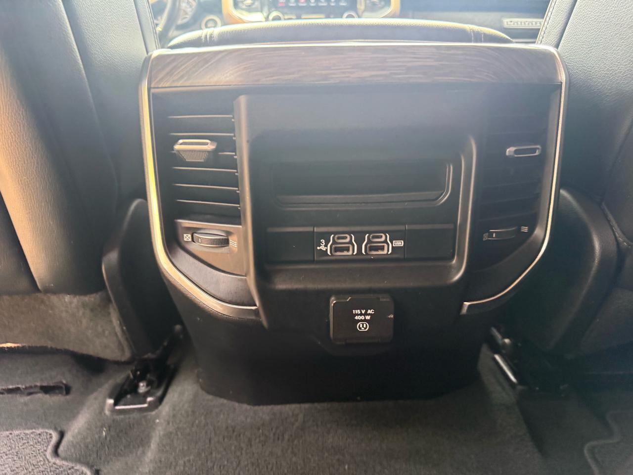 RAM 1500 Laramie Crew Cab SWB 2WD 2019