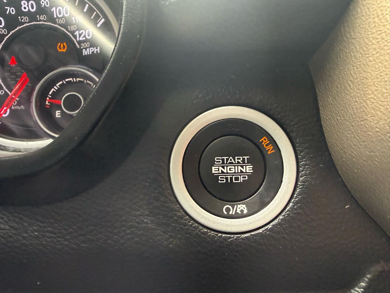 RAM 1500 Laramie Crew Cab SWB 2WD 2019