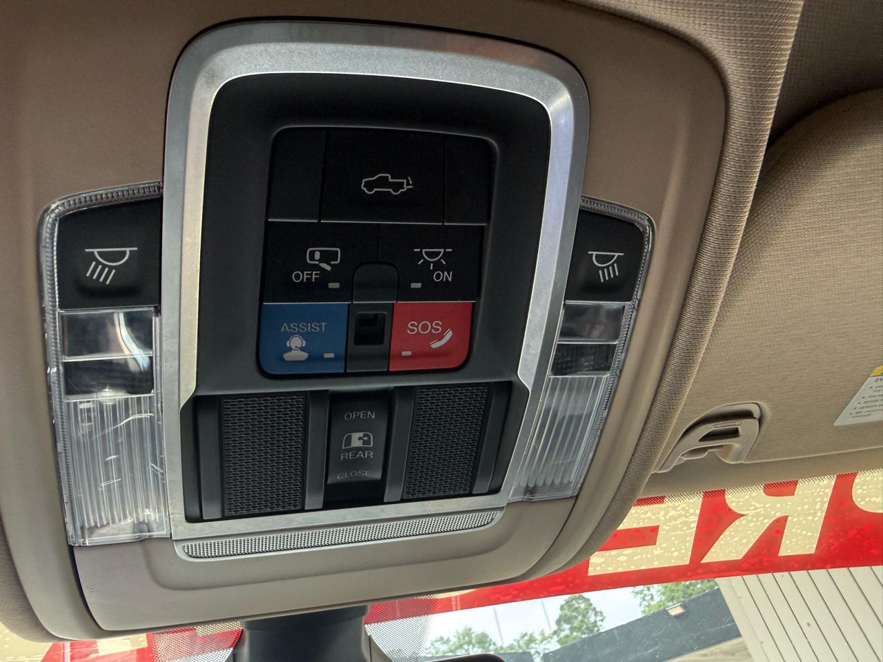 RAM 1500 Laramie Crew Cab SWB 2WD 2019