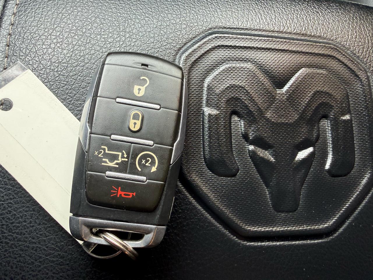 RAM 1500 Laramie Crew Cab SWB 2WD 2019