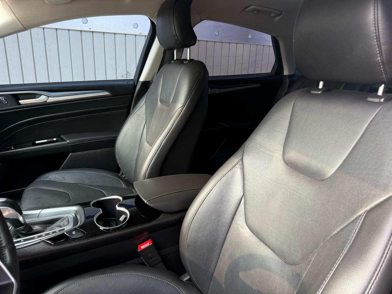 Ford Fusion Titanium 2016