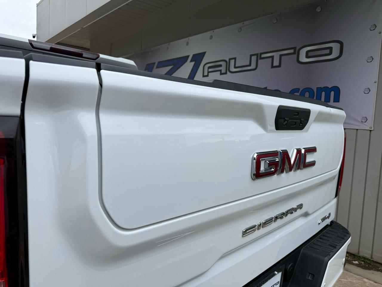 GMC Sierra 1500 AT4 Crew Cab Long Box 4WD 2019