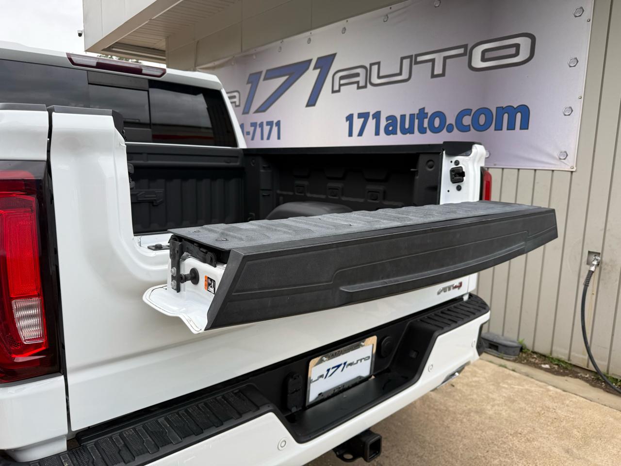 GMC Sierra 1500 AT4 Crew Cab Long Box 4WD 2019