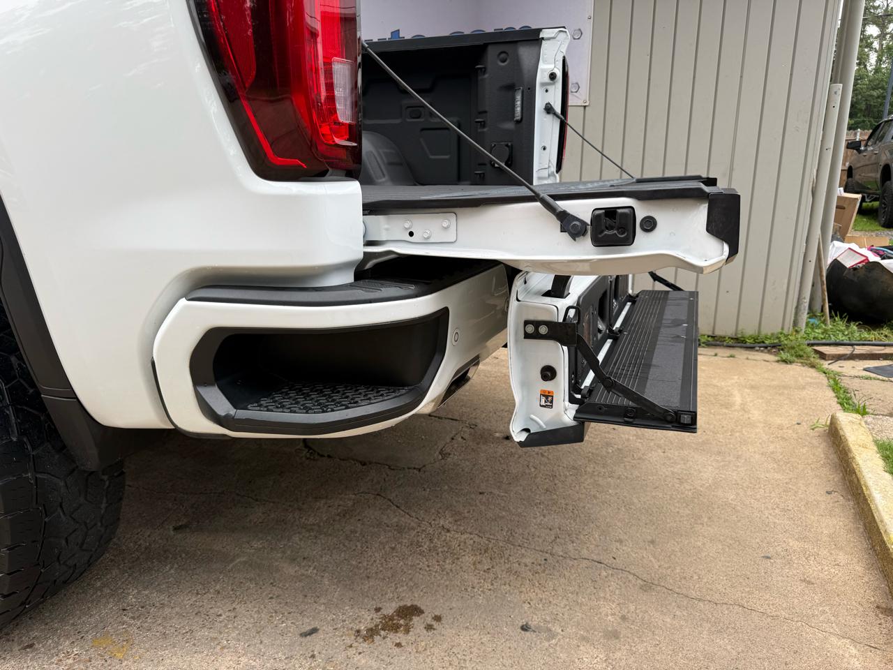 GMC Sierra 1500 AT4 Crew Cab Long Box 4WD 2019
