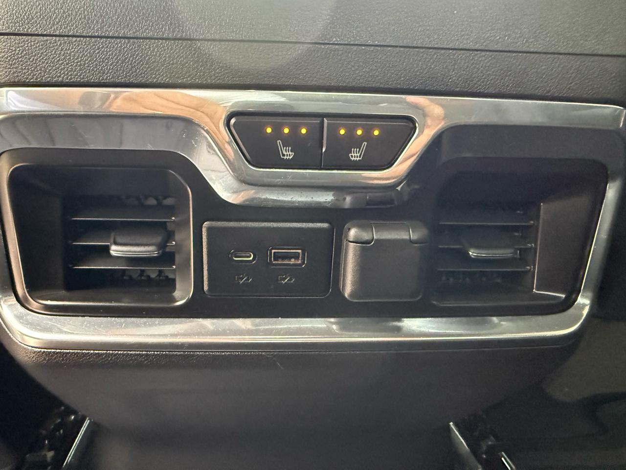 GMC Sierra 1500 AT4 Crew Cab Long Box 4WD 2019