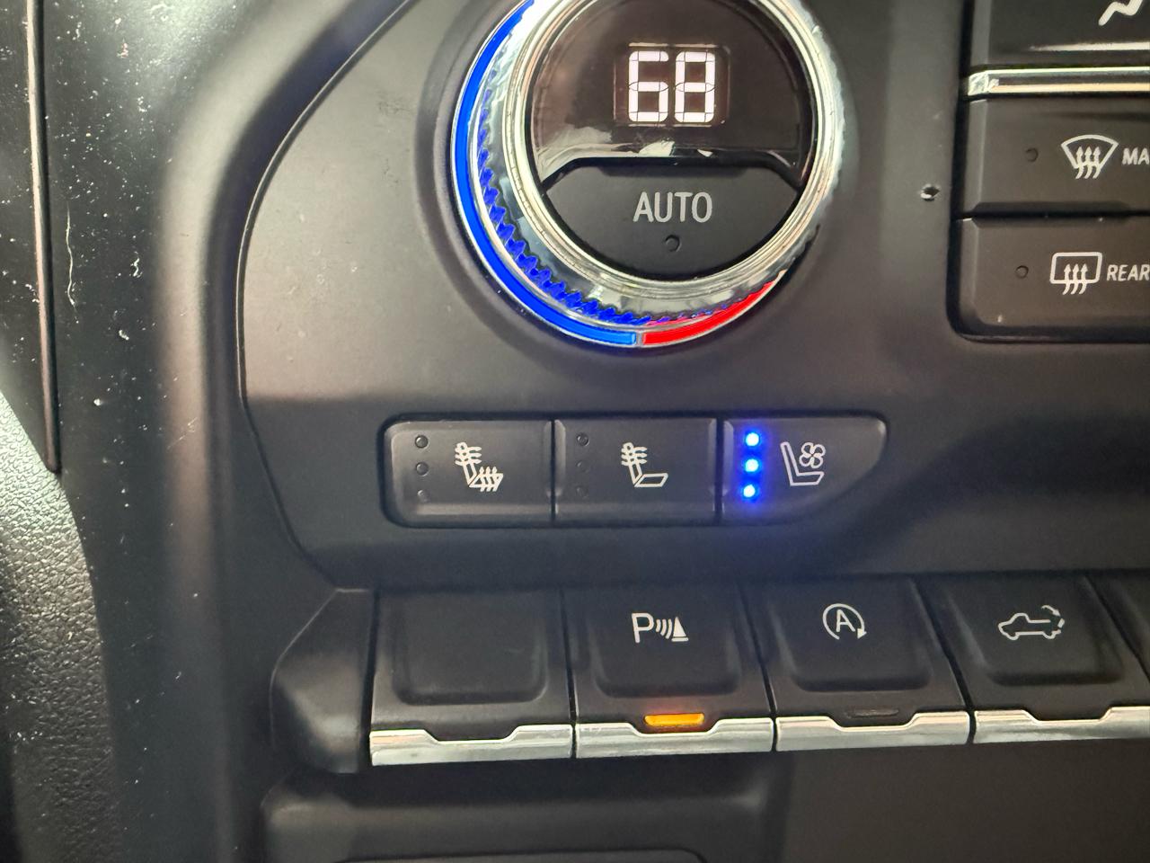 GMC Sierra 1500 AT4 Crew Cab Long Box 4WD 2019