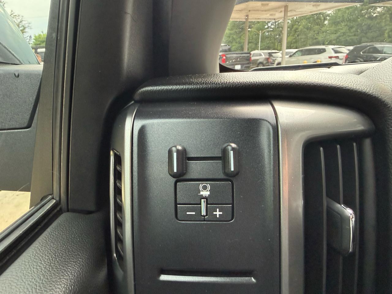 Chevrolet Silverado 1500 LT Crew Cab 2WD 2018