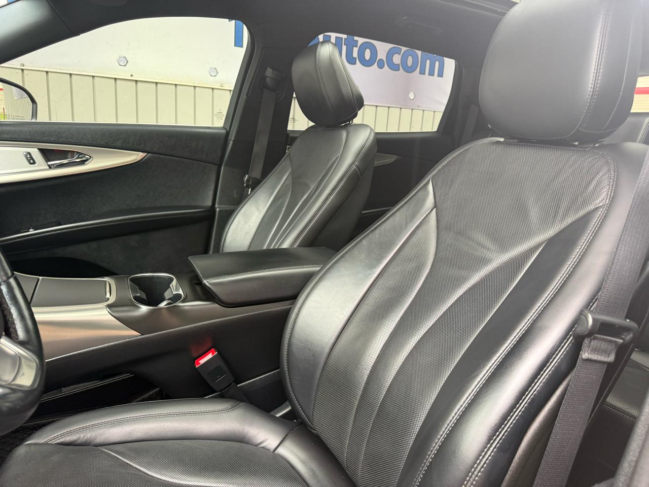 Lincoln Nautilus Reserve AWD 2020