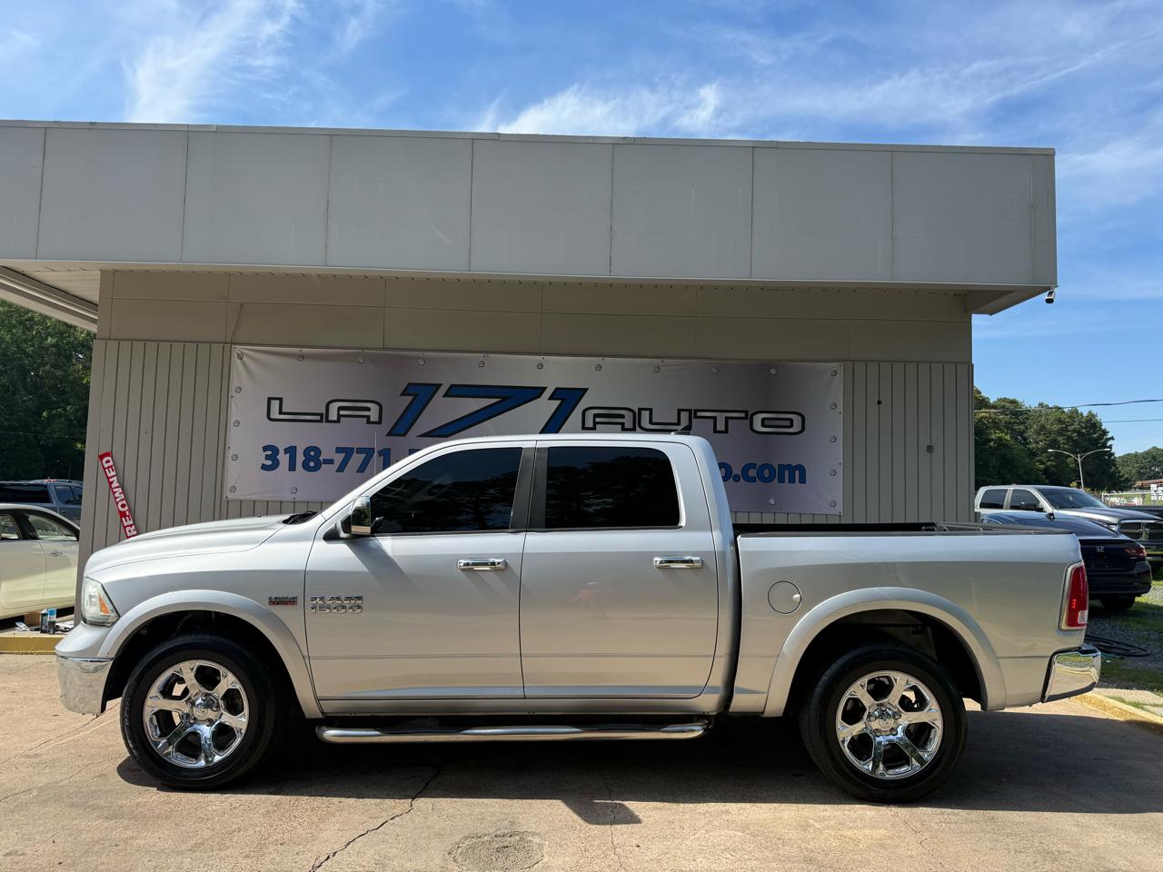 RAM 1500 Laramie Crew Cab SWB 4WD 2014