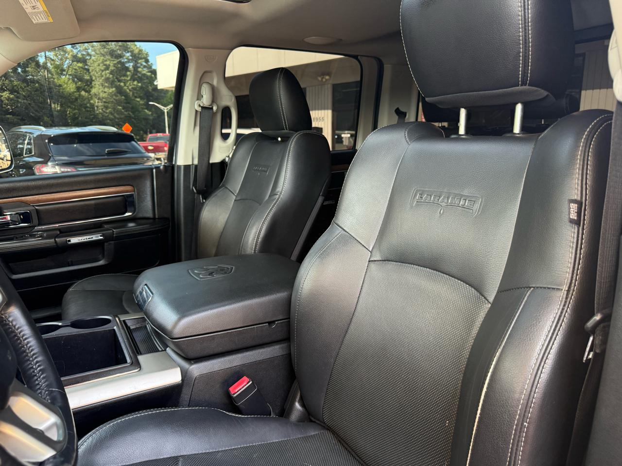 RAM 1500 Laramie Crew Cab SWB 4WD 2014