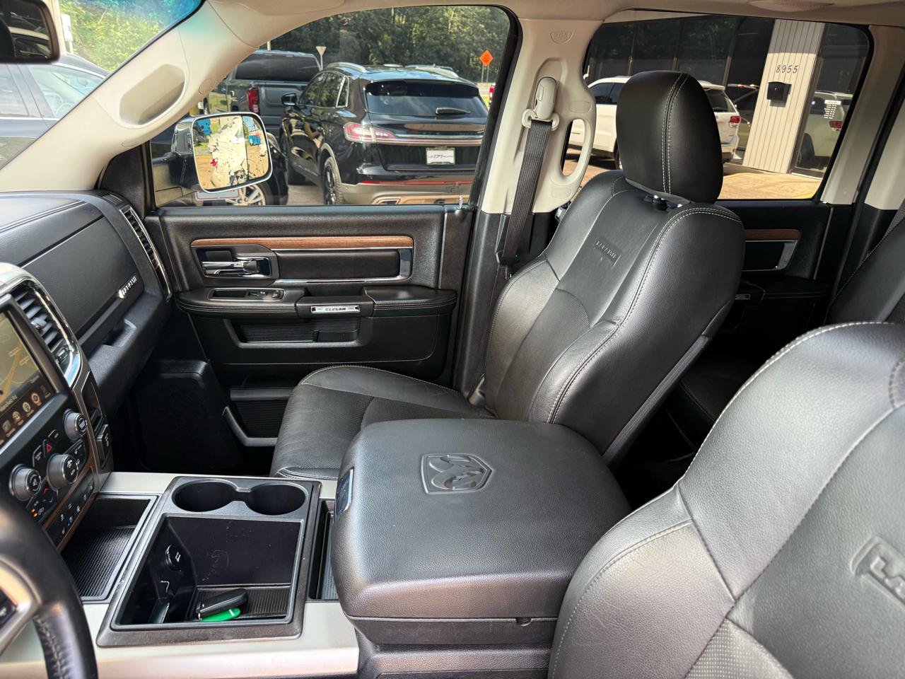 RAM 1500 Laramie Crew Cab SWB 4WD 2014