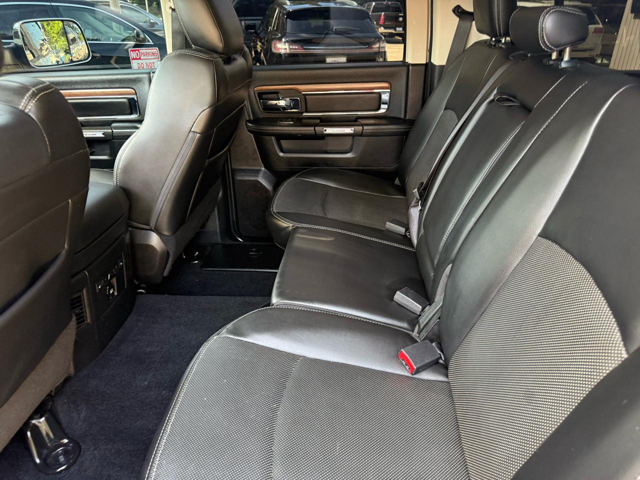RAM 1500 Laramie Crew Cab SWB 4WD 2014