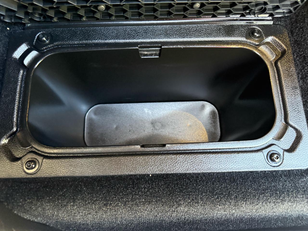 RAM 1500 Laramie Crew Cab SWB 4WD 2014