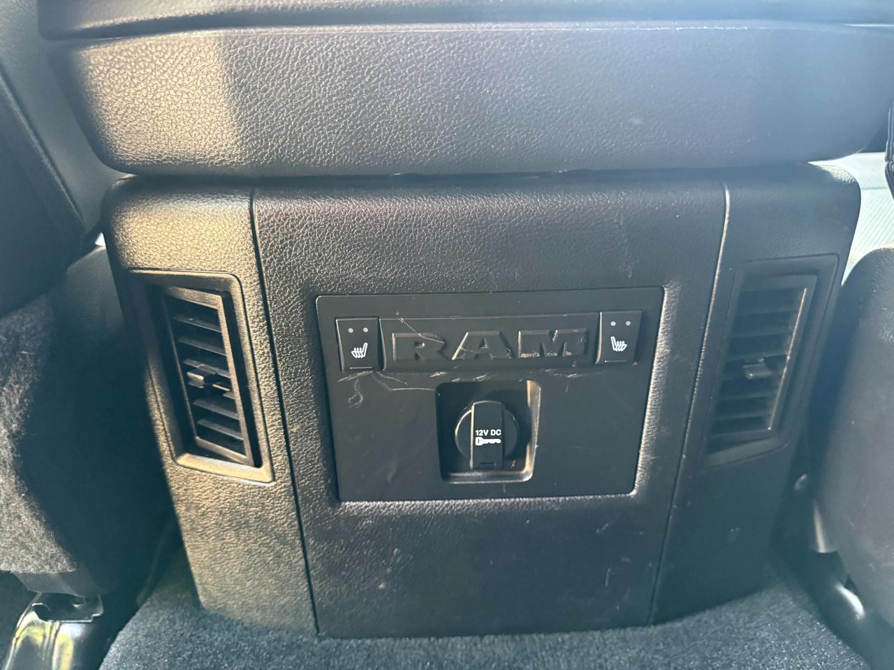 RAM 1500 Laramie Crew Cab SWB 4WD 2014