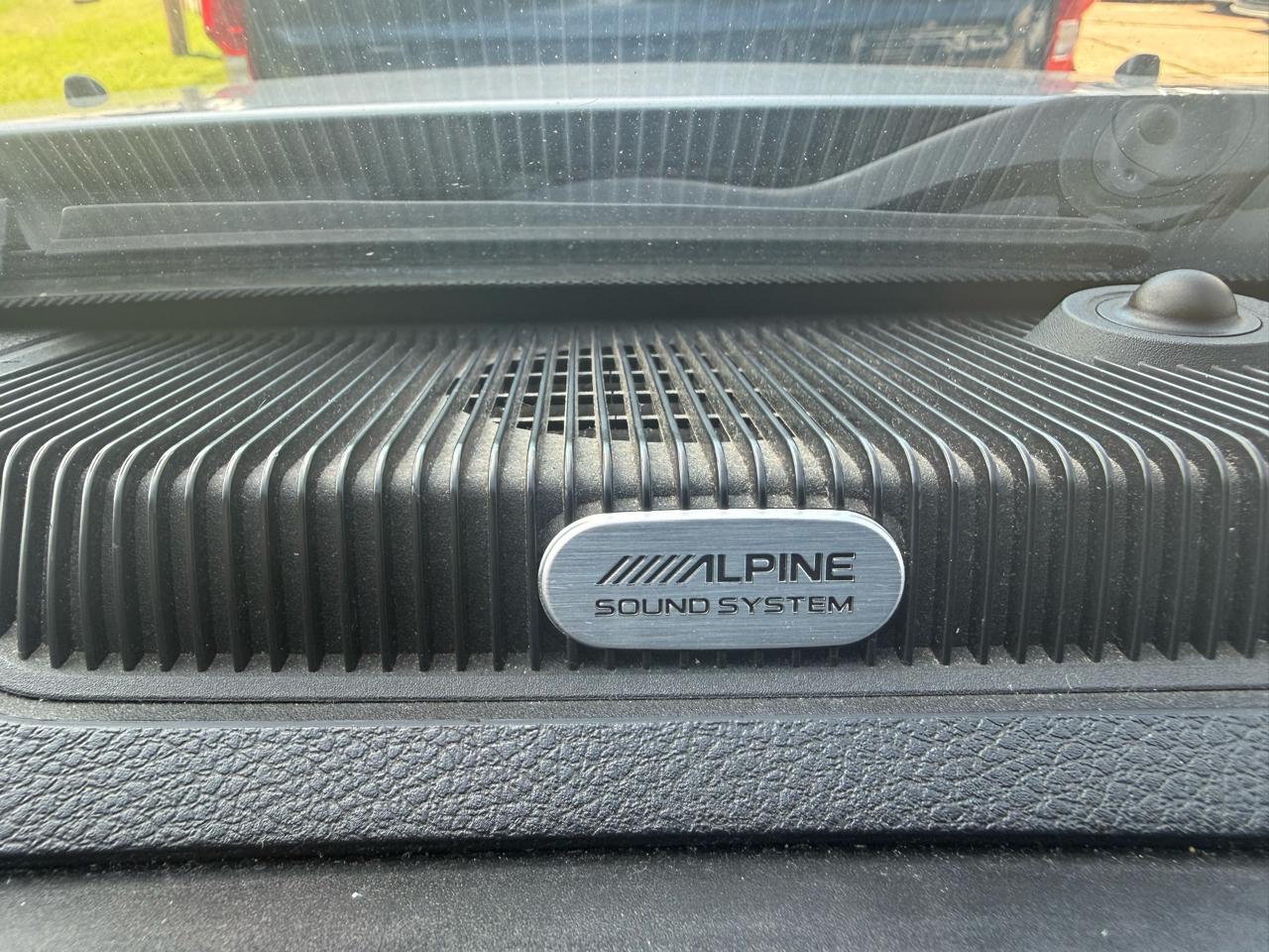 RAM 1500 Laramie Crew Cab SWB 4WD 2014