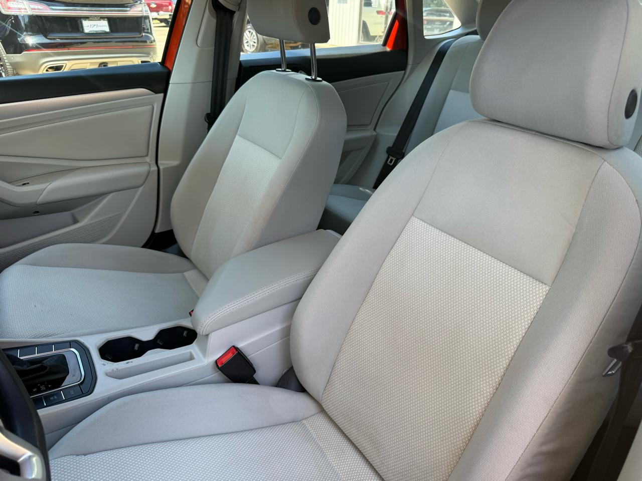 Volkswagen Jetta 1.4T S 8A 2019
