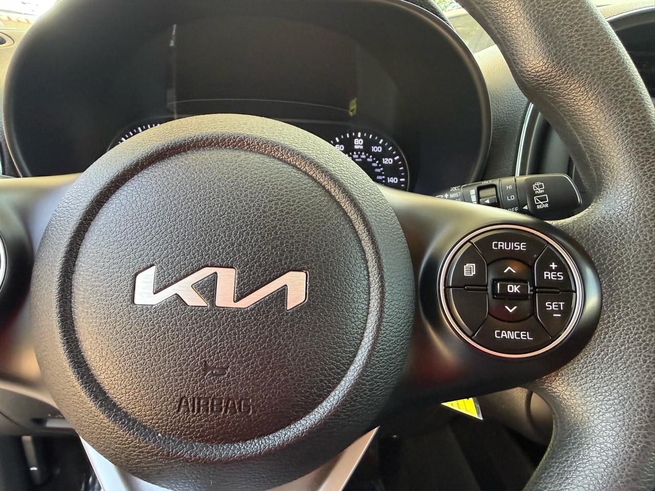 Kia Soul LX CVT 2022