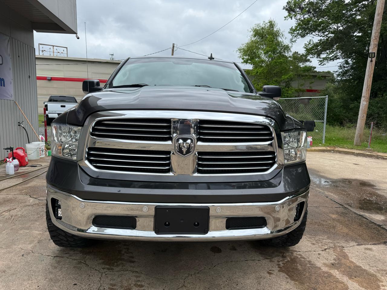 RAM 1500 SLT Crew Cab SWB 4WD 2016