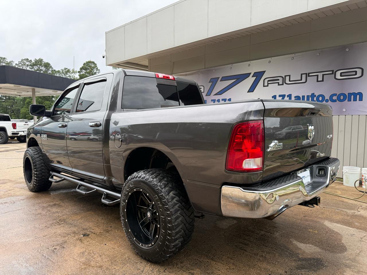 RAM 1500 SLT Crew Cab SWB 4WD 2016