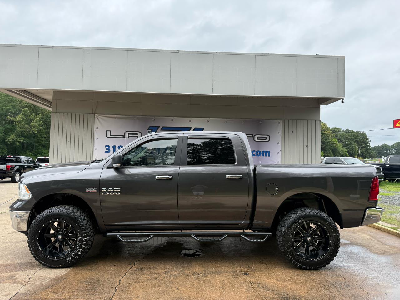 RAM 1500 SLT Crew Cab SWB 4WD 2016