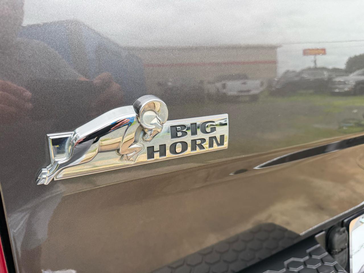 RAM 1500 SLT Crew Cab SWB 4WD 2016
