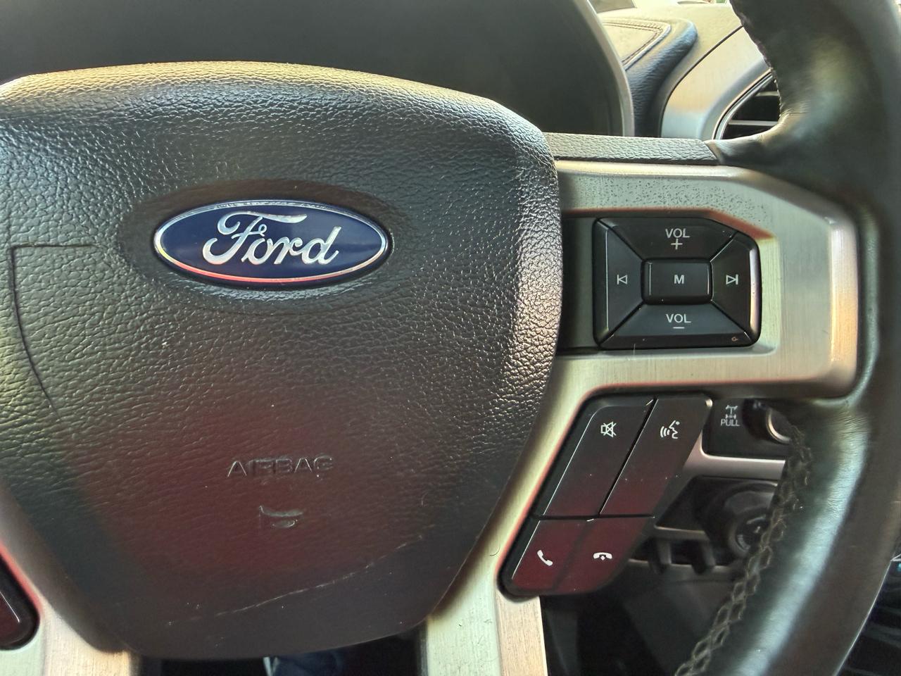 Ford F-150 Platinum SuperCrew 5.5-ft. Bed 4WD 2019