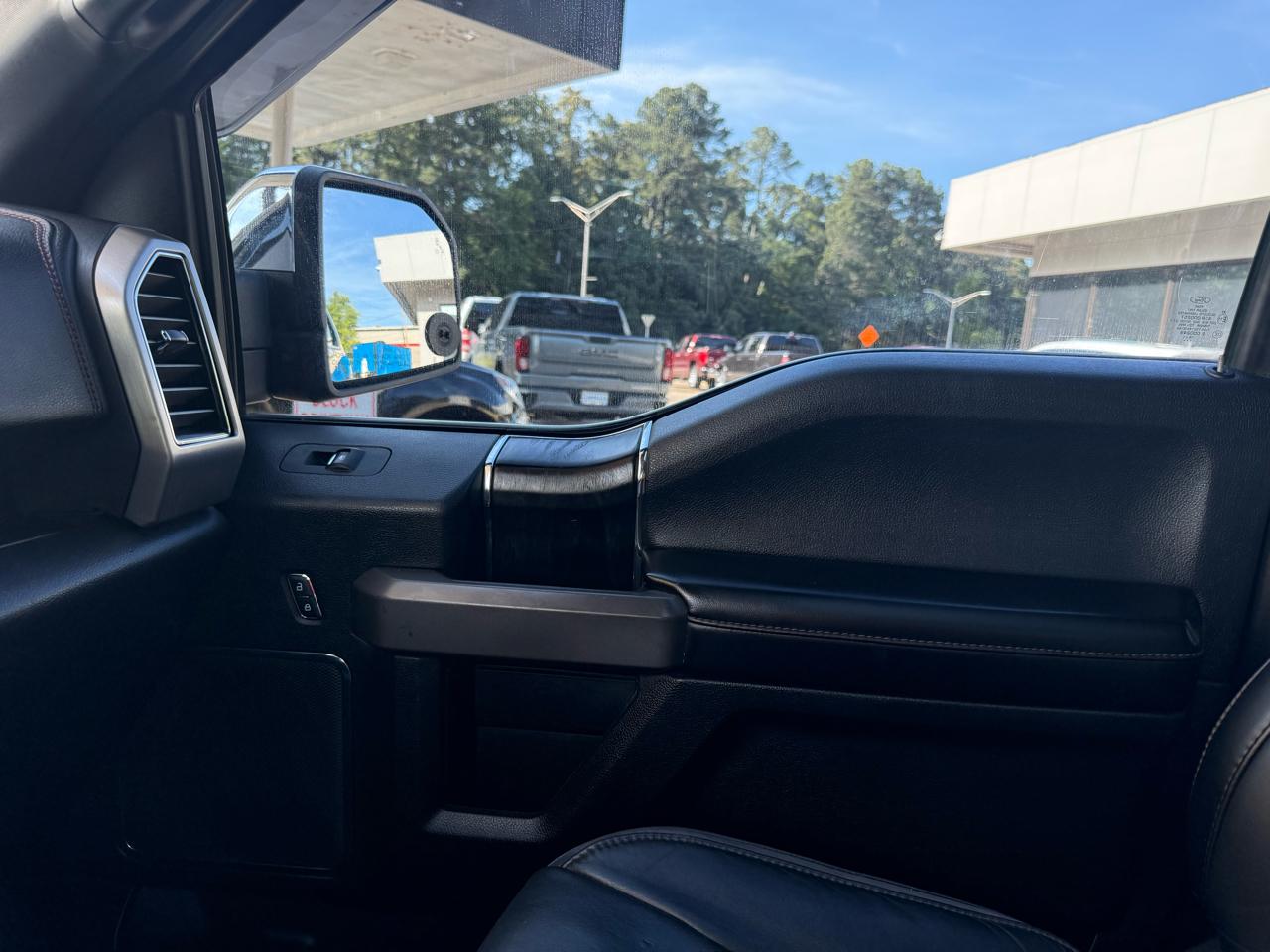 Ford F-150 Platinum SuperCrew 5.5-ft. Bed 4WD 2019