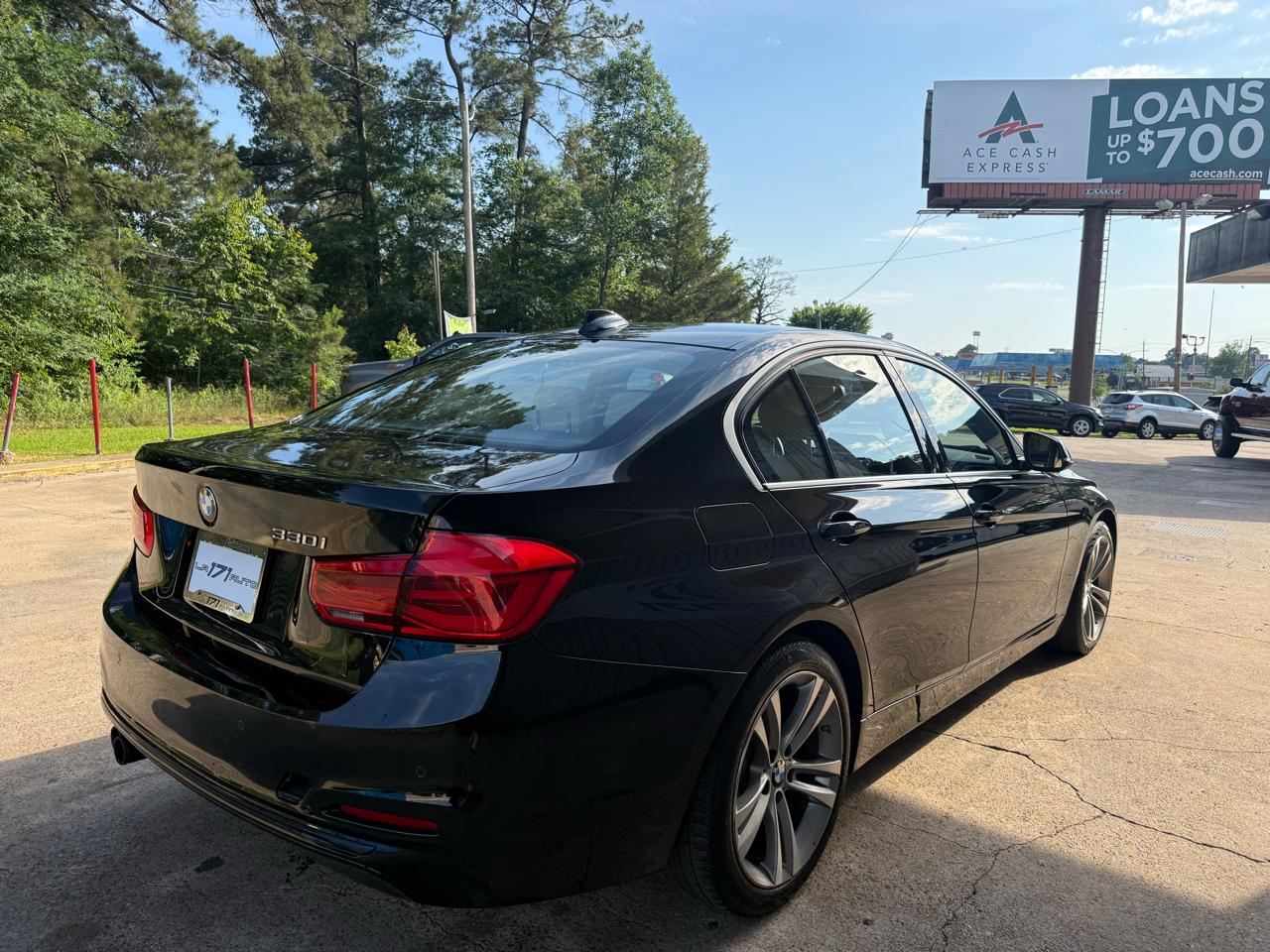 BMW 3-Series 330i SULEV Sedan 2017