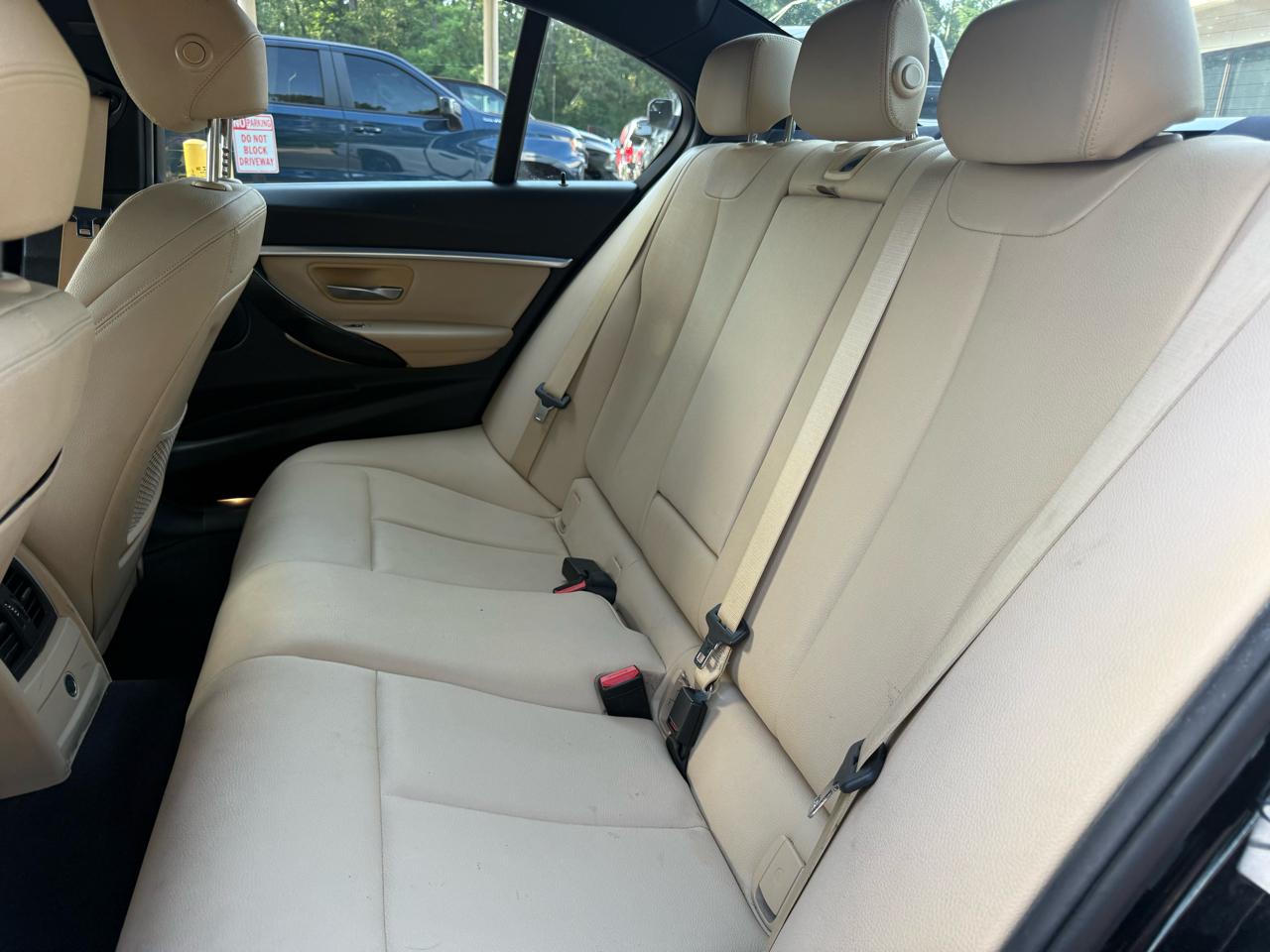 BMW 3-Series 330i SULEV Sedan 2017