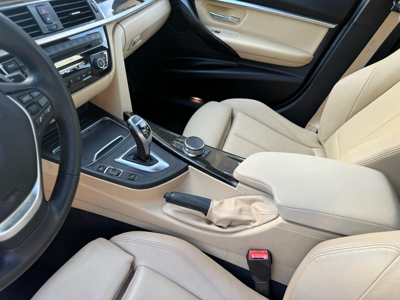 BMW 3-Series 330i SULEV Sedan 2017