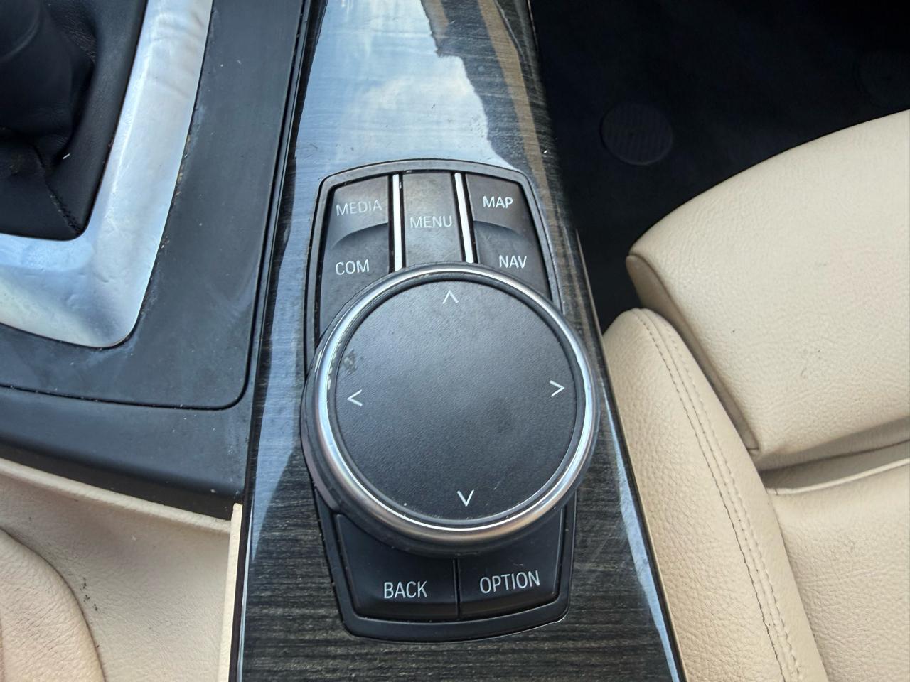BMW 3-Series 330i SULEV Sedan 2017