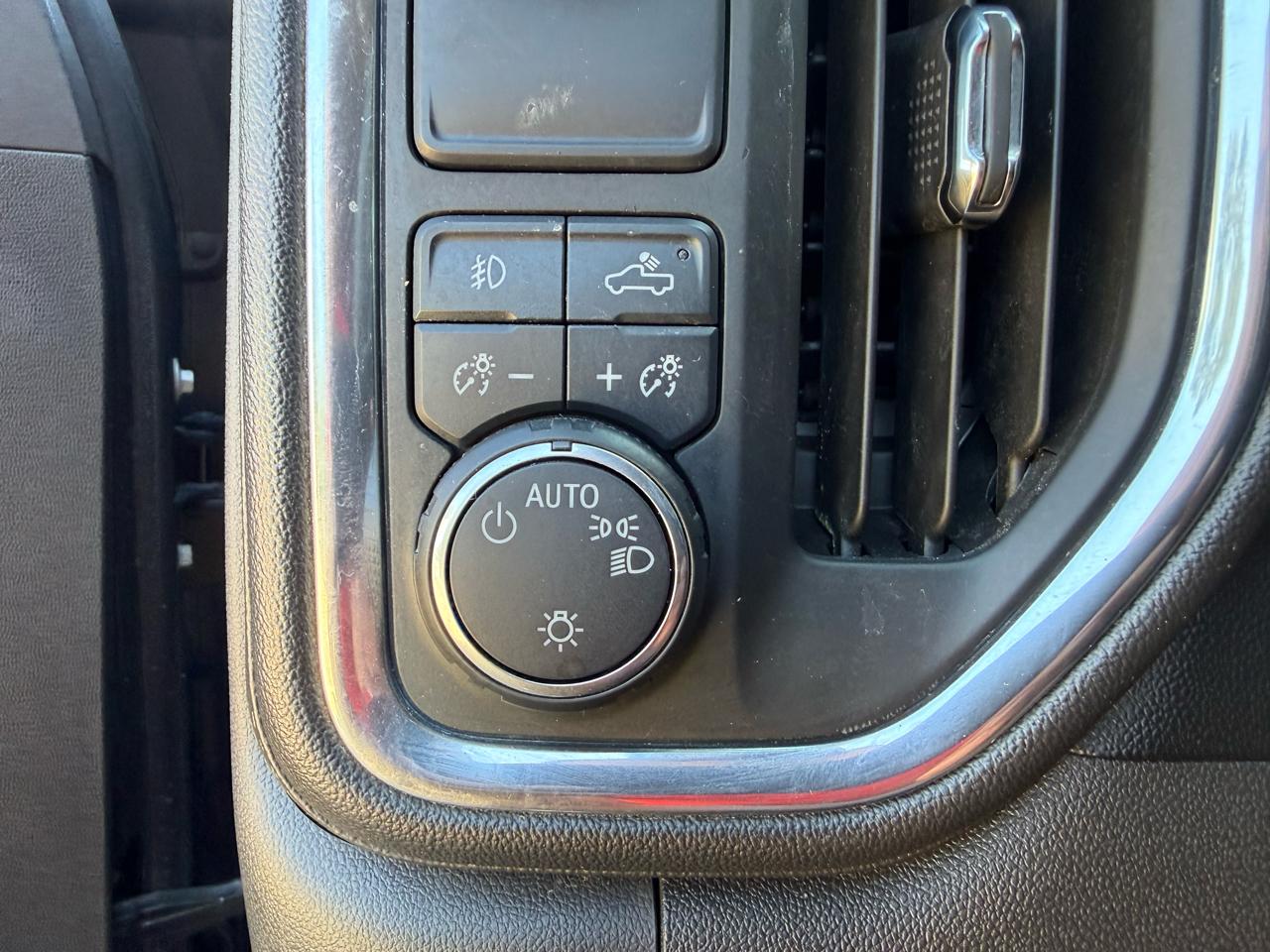 Chevrolet Silverado 1500 RST Crew Cab 2WD 2020