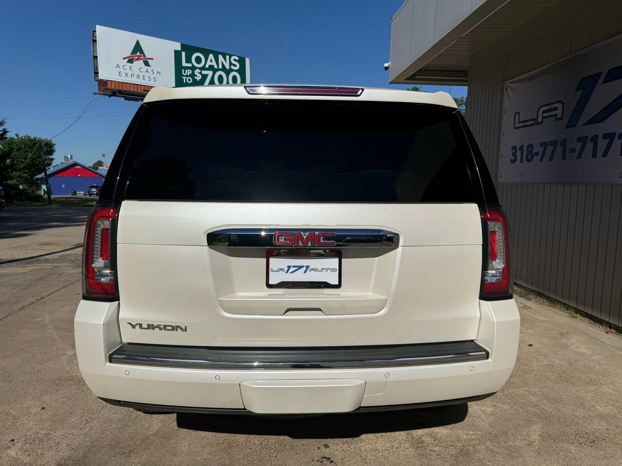GMC Yukon Denali 4WD 2015